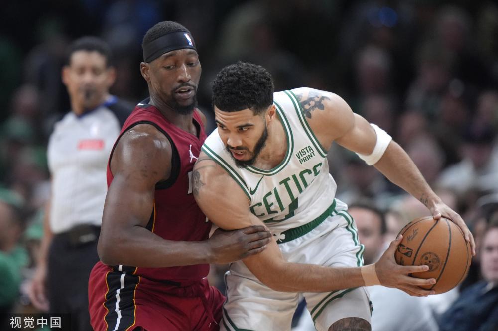 在现代足球 在现代足球