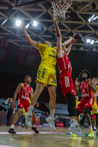 随着各方动 随着各方动