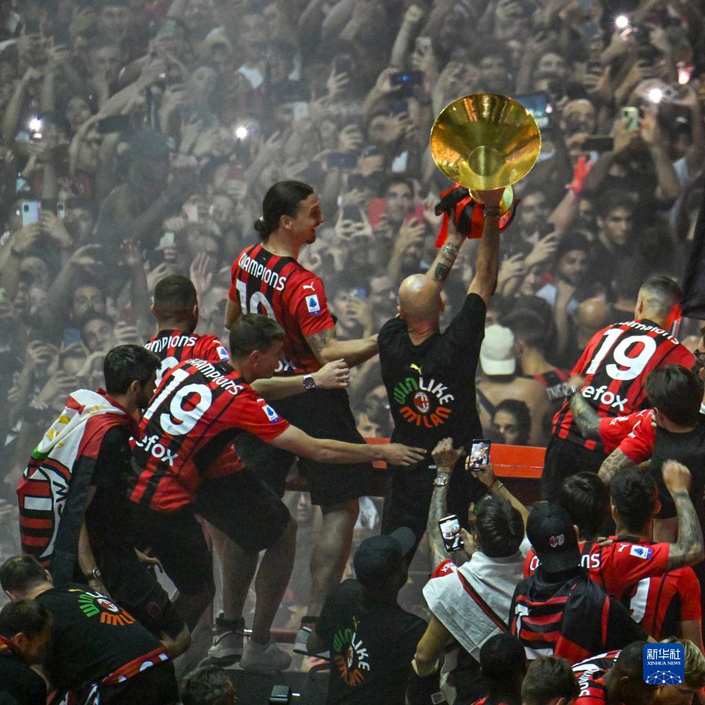 情更加坚固 情更加坚固